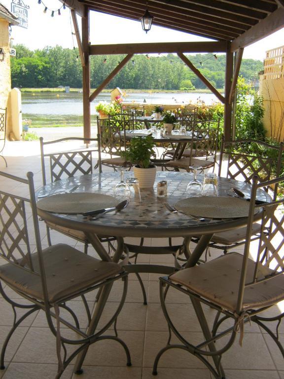 Le Barrage Hotel Mauzac-et-Grand-Castang Exterior foto